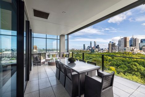 Property photo of 1007/150 Clarendon Street East Melbourne VIC 3002