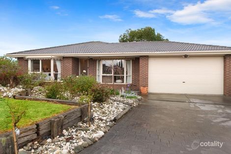 Property photo of 6 Timmothy Close Pakenham VIC 3810