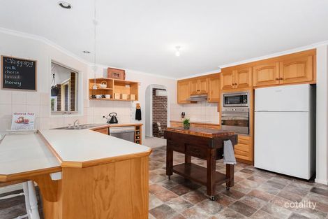 Property photo of 6 Timmothy Close Pakenham VIC 3810