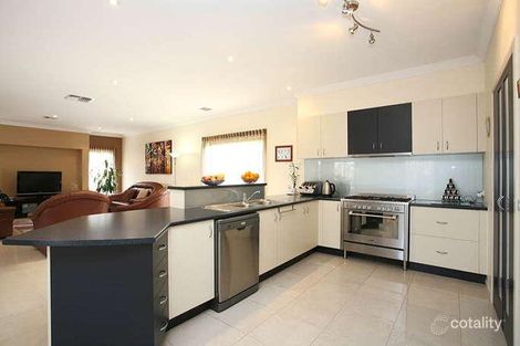 Property photo of 1 Tyrell Walk Caroline Springs VIC 3023