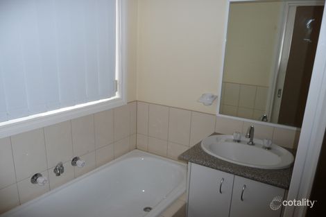 Property photo of 1 Valhalla Place Craigieburn VIC 3064