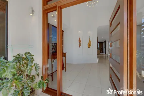 Property photo of 11 Bauhinia Street Boyne Island QLD 4680