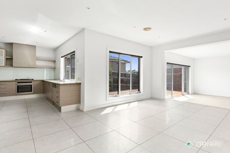 Property photo of 2/4 Buchanan Road Berwick VIC 3806