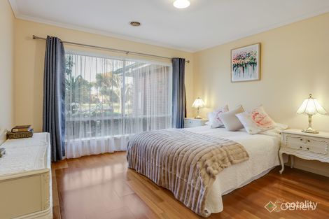Property photo of 22 Orchid Square Sydenham VIC 3037