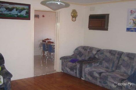 Property photo of 9 Yan Yean Place St Albans VIC 3021