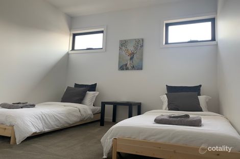 Property photo of 4/38 Roderick Street Doncaster East VIC 3109