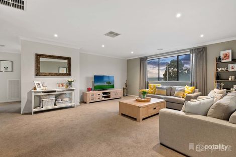 Property photo of 27 Yearling Crescent Clyde North VIC 3978