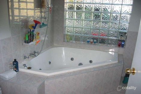 Property photo of 16 Beverley Street Drouin East VIC 3818