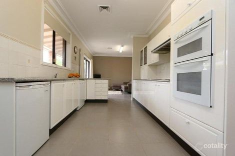 Property photo of 18 De Lisle Crescent Metford NSW 2323