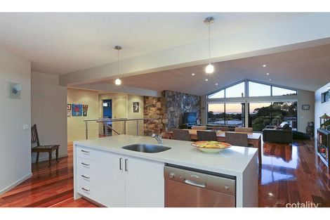Property photo of 25 Dahlia Street Dromana VIC 3936