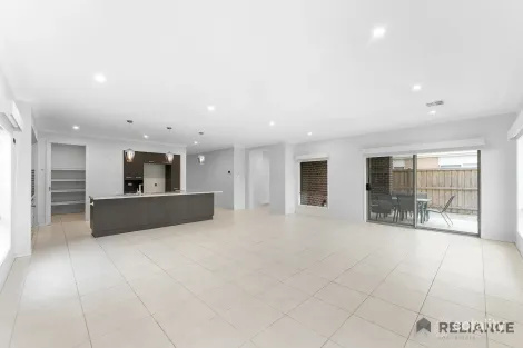 Property photo of 38 Samson Brook Drive Wallan VIC 3756