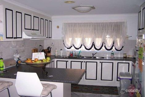 Property photo of 1/32 James Street St Albans VIC 3021