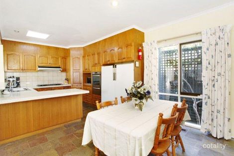 Property photo of 12 Carrington Court Burwood East VIC 3151