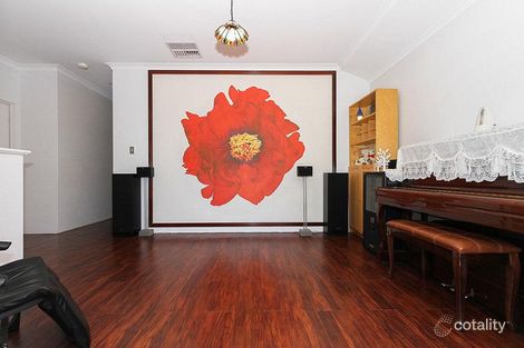 Property photo of 16 Yallambee Way Queens Park WA 6107