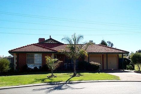 17 Linvale Ct, Ballajura, WA 6066