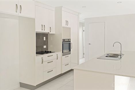 Property photo of 8A Senor Avenue Urangan QLD 4655