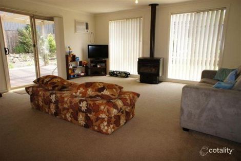 Property photo of 79 Leigh Drive Pakenham VIC 3810