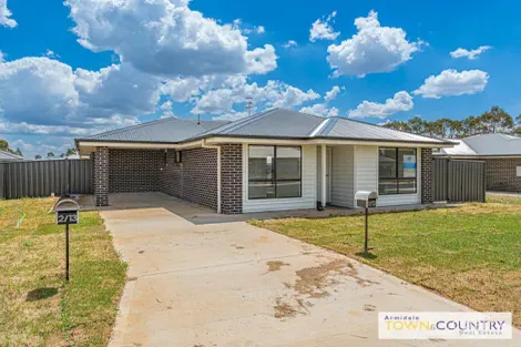 1/13 Sunrise Cres, Armidale, NSW 2350