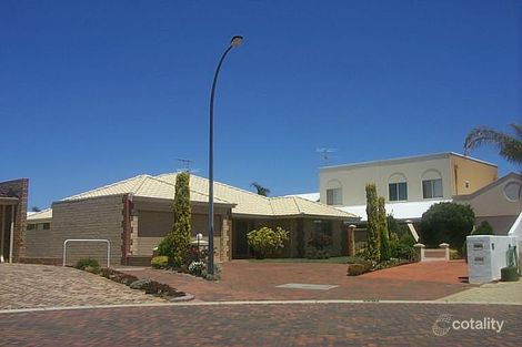 11 Quayside Cl, Halls Head, WA 6210