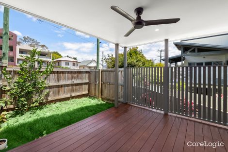 Property photo of 2/272 Nursery Road Holland Park QLD 4121