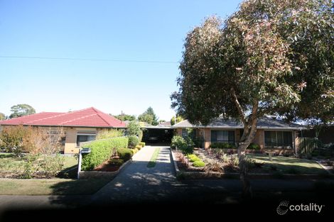 15 Greenbank Gr, Hackham West, SA 5163