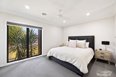 Property photo of 21 Chambly Drive Mickleham VIC 3064