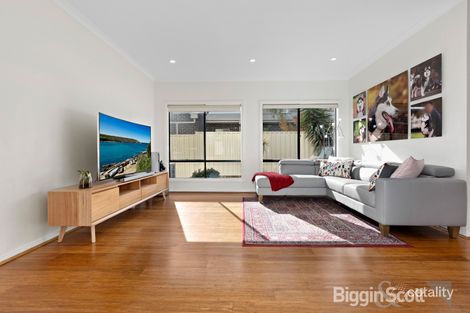 Property photo of 2/15 Juniper Avenue Glen Waverley VIC 3150