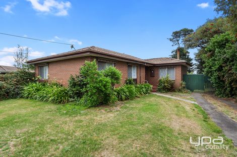 1 Cedar Ct, Wendouree, VIC 3355