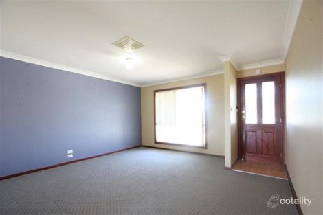 Property photo of 7 Bokara Place Glenfield Park NSW 2650