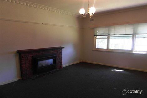 Property photo of 53 Roslyn Road Belmont VIC 3216