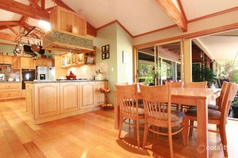 Property photo of 15 Brie Brie Crescent Kalamunda WA 6076