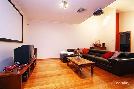 Property photo of 3 Diosma Way Mill Park VIC 3082