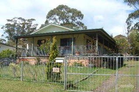 13 River Rd, Lake Tabourie, NSW 2539