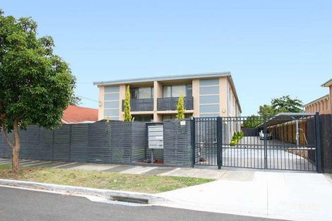 Property photo of 2/7 Wild Cherry Road Ormond VIC 3204