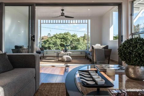 4/4 Oak St, Hawthorne, QLD 4171