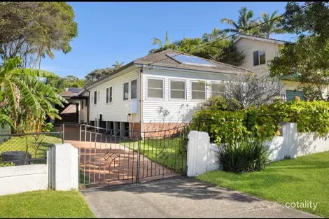 4 NEIL ST, BUNDEENA, NSW 2230