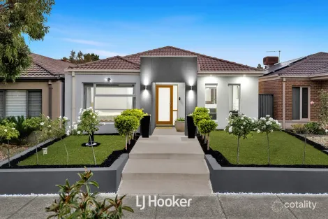 10 Agathis Ally, Cranbourne North, VIC 3977