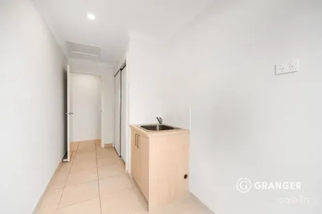 Property photo of 21 Vecchio Parkway Wallan VIC 3756