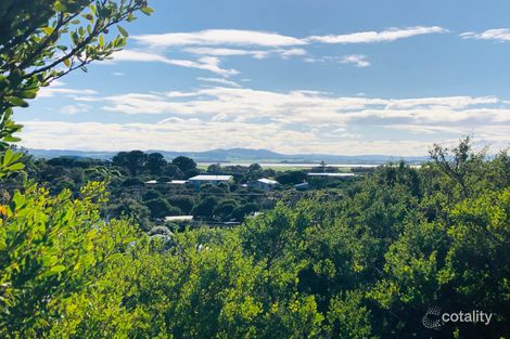 8 Ennisvale Ave, Sandy Point, VIC 3959