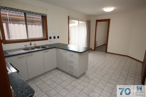 Property photo of 2/2 Lawson Close Cranbourne VIC 3977