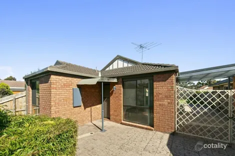 Property photo of 6 Molineux Way Roxburgh Park VIC 3064
