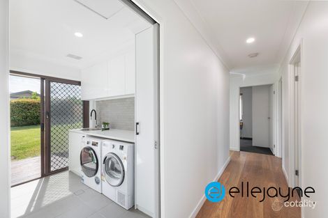 Property photo of 194 Freemans Drive Morisset NSW 2264