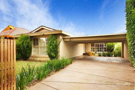 Property photo of 3 Dunbar Avenue Caulfield North VIC 3161