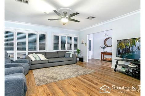 Property photo of 19 Camelot Drive Cranebrook NSW 2749