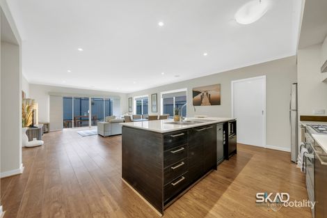 Property photo of 23 Water Lily Circuit Craigieburn VIC 3064