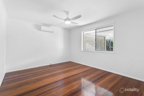 Property photo of 16 Waratah Drive Clontarf QLD 4019