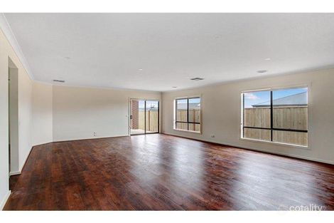 Property photo of 11 Maya Avenue Thornhill Park VIC 3335