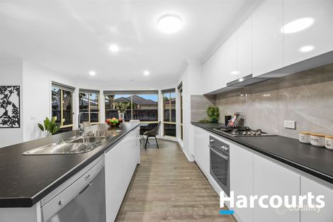 Property photo of 52 Marsh Grove Berwick VIC 3806