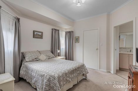 Property photo of 1 Weafgreen Court Camberwell VIC 3124