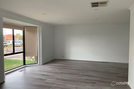 Property photo of 122 Bridgewater Road Craigieburn VIC 3064